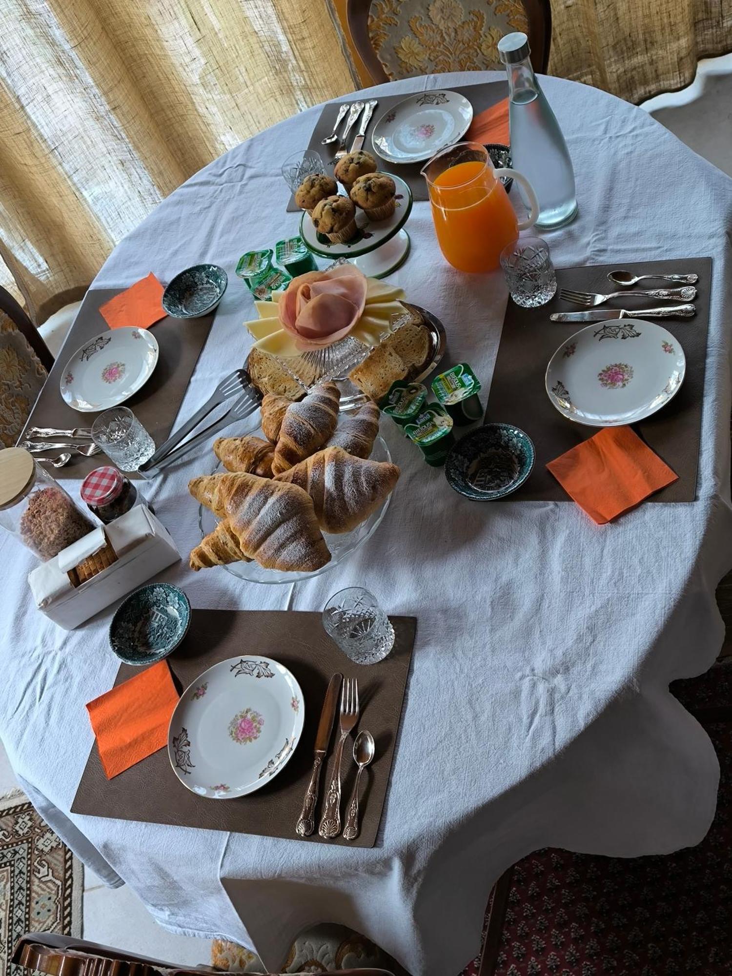 Le Piante Di Casa Samar Bed & Breakfast Castelguelfo Eksteriør bilde